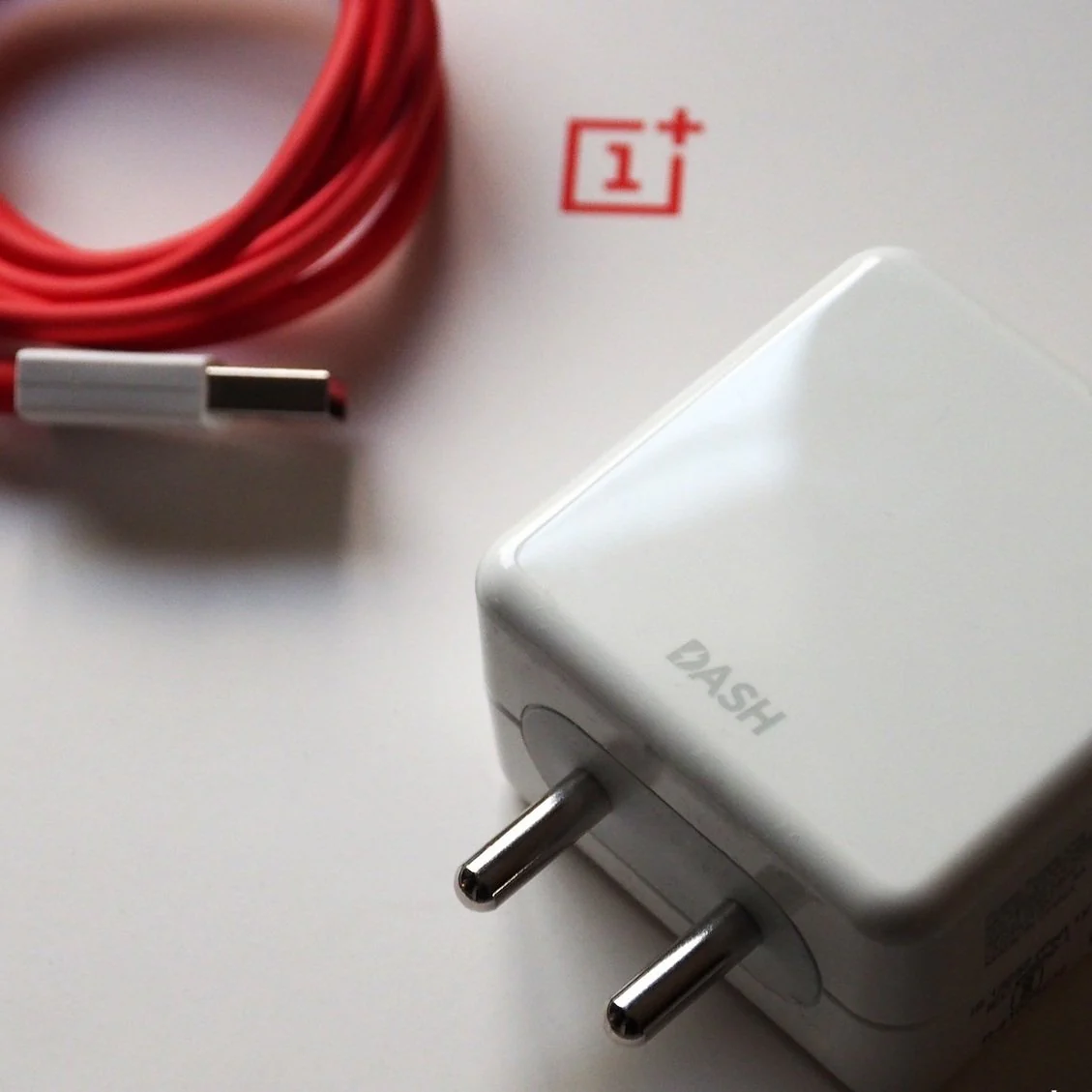 OnePlus Dash Power Adapter & Type-C USB Cable - Image 13